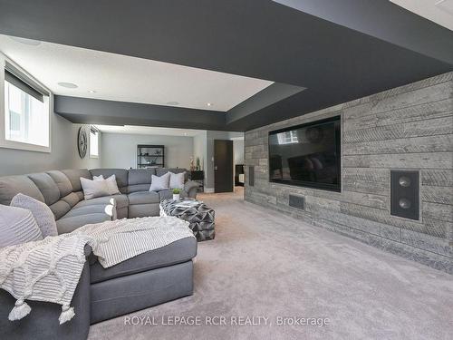 19 Dover Lane, Centre Wellington, ON - Indoor Photo Showing Living Room