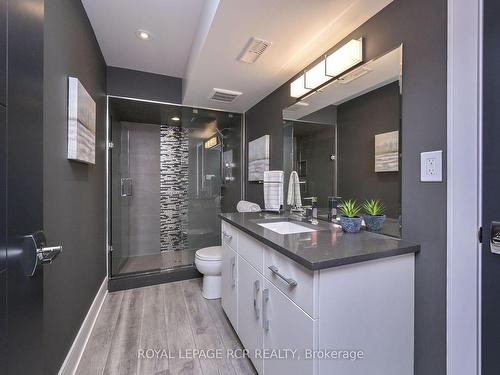 19 Dover Lane, Centre Wellington, ON - Indoor Photo Showing Bathroom