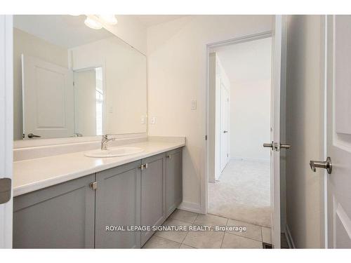 88 Garland Ave, Cambridge, ON - Indoor Photo Showing Bathroom