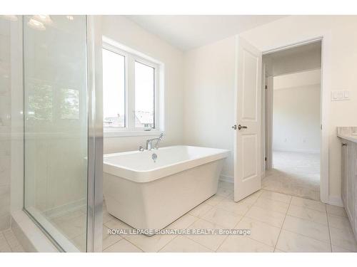 88 Garland Ave, Cambridge, ON - Indoor Photo Showing Bathroom