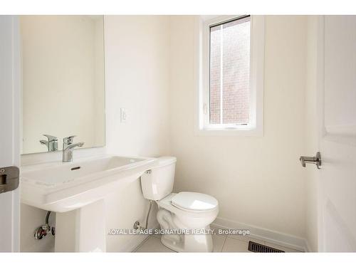 88 Garland Ave, Cambridge, ON - Indoor Photo Showing Bathroom