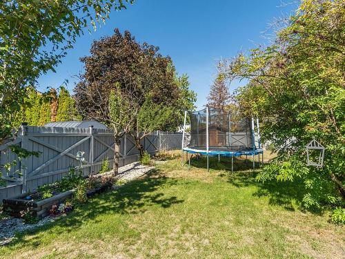 3566 Pine Grove Place, Kamloops, BC - Outdoor