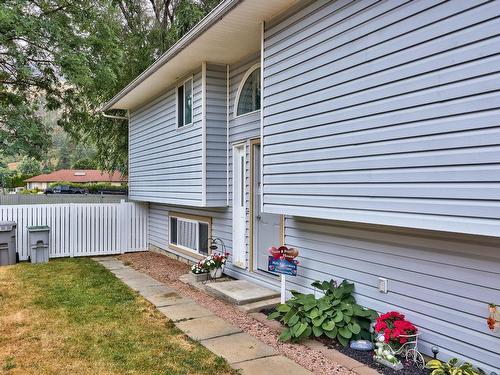 4976 Pinantan Place, Kamloops, BC - Outdoor With Exterior