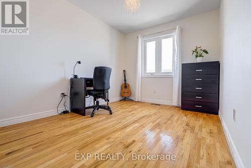 220 Chambers Avenue, Toronto (Keelesdale-Eglinton West), ON - Indoor