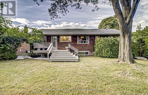 7 Greening Crescent, Toronto (Princess-Rosethorn), ON - Outdoor