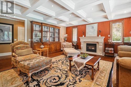 559 Golfview Court, Oakville (Glen Abbey), ON - Indoor Photo Showing Living Room With Fireplace