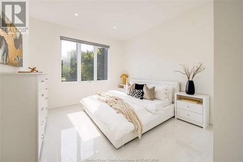 8425 Malden Road, Lasalle, ON - Indoor Photo Showing Bedroom