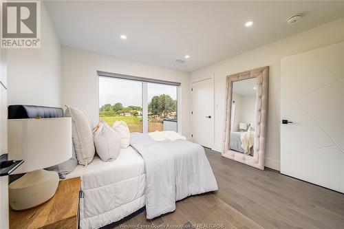 8425 Malden Road, Lasalle, ON - Indoor Photo Showing Bedroom