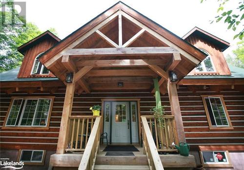 EcoLog Home - 1018 Tally Ho Winter Park Road, Lake Of Bays (Twp), ON 