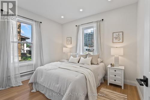 44 Colborne Street E, Oshawa (O'Neill), ON - Indoor Photo Showing Bedroom