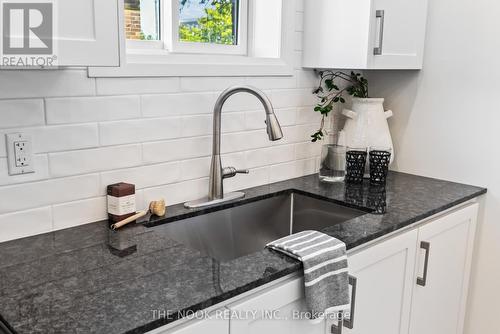 44 Colborne Street E, Oshawa (O'Neill), ON - Indoor Photo Showing Kitchen