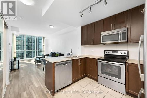 1103 - 3985 Grand Park Drive W, Mississauga (City Centre), ON - Indoor Photo Showing Kitchen With Double Sink