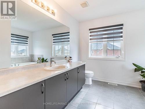 189 Werry Avenue, Southgate, ON - Indoor Photo Showing Bathroom