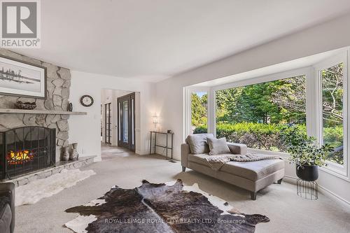 20 Wildan Drive, Hamilton, ON - Indoor Photo Showing Living Room With Fireplace