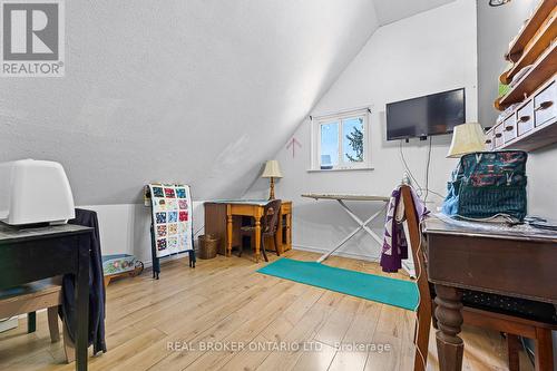 343101 15 Side Road, Amaranth, ON - Indoor Photo Showing Other Room