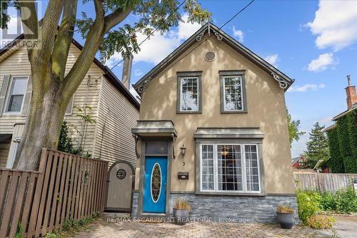 3 Nightingale Street, Hamilton, ON - Outdoor With Facade