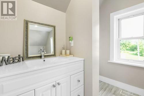 Bathroom - 24 Munroe Avenue E, Renfrew, ON - Indoor Photo Showing Bathroom