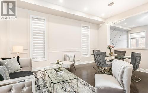 15246 Danby Road, Halton Hills (Georgetown), ON - Indoor Photo Showing Living Room