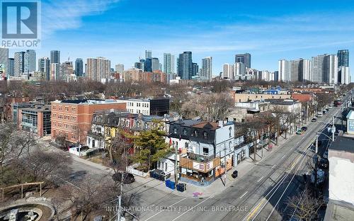 256 Gerrard Street E, Toronto, ON - Outdoor With View