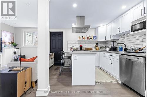 294 Gerrard Street E, Toronto, ON - Indoor Photo Showing Kitchen With Upgraded Kitchen