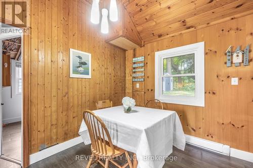 135 Centre Beach Road, Tiny, ON - Indoor Photo Showing Dining Room