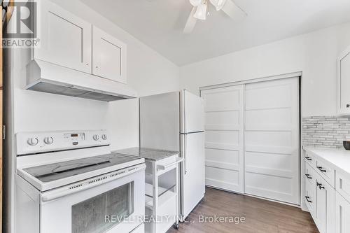 135 Centre Beach Road, Tiny, ON - Indoor Photo Showing Kitchen