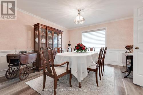 18 Valley Drive, Barrie (Sunnidale), ON - Indoor Photo Showing Dining Room