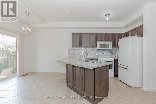 3056 Mcdowell Drive, Mississauga (Churchill Meadows), ON - Indoor Photo Showing Kitchen