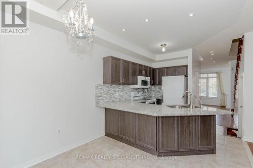 3056 Mcdowell Drive, Mississauga (Churchill Meadows), ON - Indoor Photo Showing Kitchen