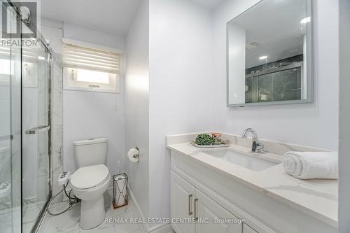 44 Abelard Avenue, Brampton (Fletcher'S West), ON - Indoor Photo Showing Bathroom