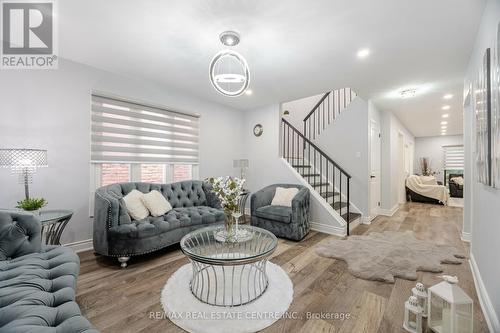 44 Abelard Avenue, Brampton, ON - Indoor Photo Showing Living Room