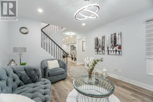 44 Abelard Avenue, Brampton, ON - Indoor Photo Showing Living Room