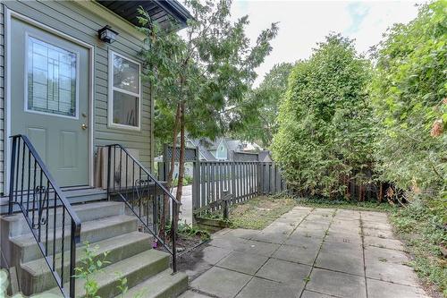 38 Grosvenor Street, London, ON - Outdoor