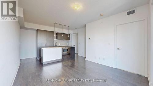 5301 - 100 Harbour Street W, Toronto (Waterfront Communities), ON - Indoor Photo Showing Kitchen