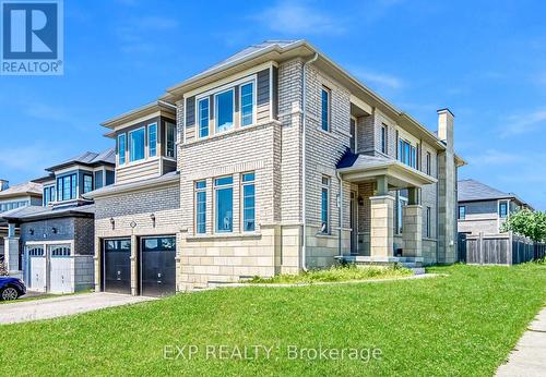 2 Deepwood Crescent, East Gwillimbury, ON - Outdoor