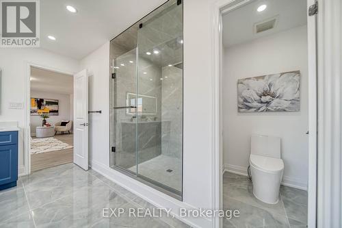 2 Deepwood Crescent, East Gwillimbury, ON - Indoor Photo Showing Bathroom