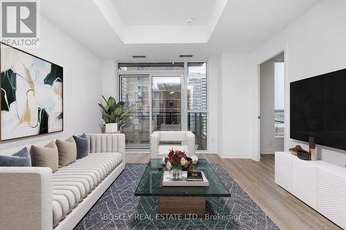 1010 - 286 Main Street, Toronto (East End-Danforth), ON - Indoor Photo Showing Living Room