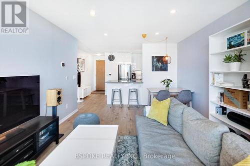 Ph9 - 5500 Yonge Street, Toronto (Willowdale West), ON - Indoor Photo Showing Living Room