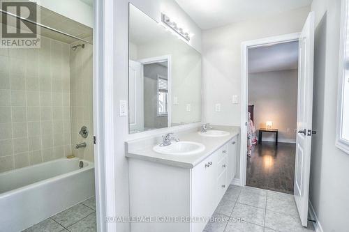 1382 Dallman Street, Innisfil (Lefroy), ON - Indoor Photo Showing Bathroom