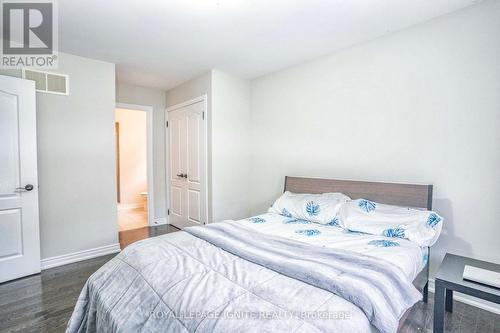 1382 Dallman Street, Innisfil (Lefroy), ON - Indoor Photo Showing Bedroom