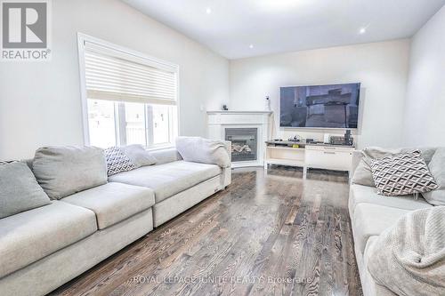 1382 Dallman Street, Innisfil (Lefroy), ON - Indoor Photo Showing Living Room With Fireplace