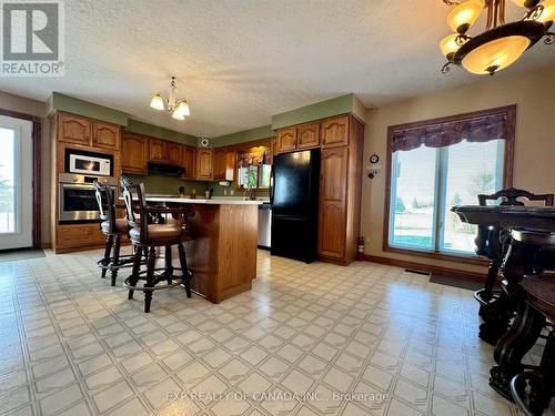 640 Shirley Street N, Timmins (Mountjoy Rural), ON - Indoor Photo Showing Kitchen