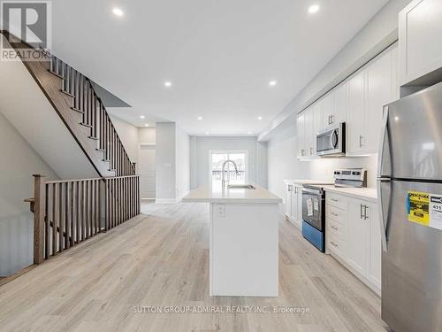 1479 Purchase Place, Innisfil, ON - Indoor Photo Showing Kitchen