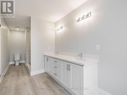 1479 Purchase Place, Innisfil, ON - Indoor Photo Showing Bathroom