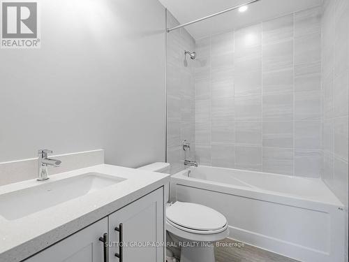 1479 Purchase Place, Innisfil, ON - Indoor Photo Showing Bathroom