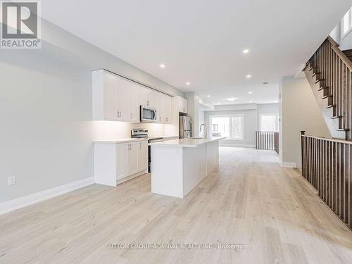 1479 Purchase Place, Innisfil, ON - Indoor Photo Showing Kitchen