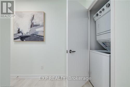 B321 - 1119 Cooke Boulevard, Burlington (Lasalle), ON -  Photo Showing Laundry Room