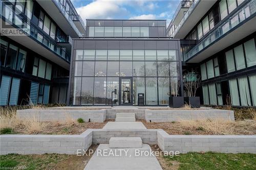 B321 - 1119 Cooke Boulevard, Burlington (Lasalle), ON - Outdoor With Balcony