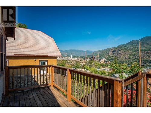 1475 Lookout  Street, Trail, BC - Outdoor With Deck Patio Veranda With Exterior