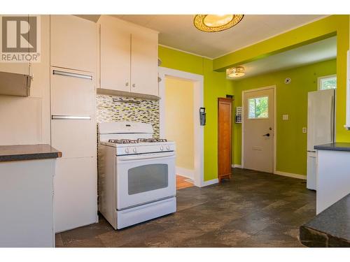 1475 Lookout  Street, Trail, BC - Indoor Photo Showing Kitchen